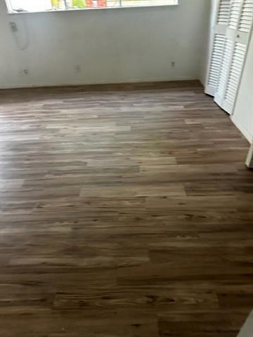 Foto del edificio - 120 W Heron St