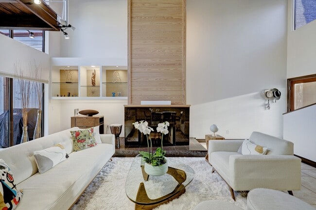 Foto del edificio - 2117 1/2 Hazard St