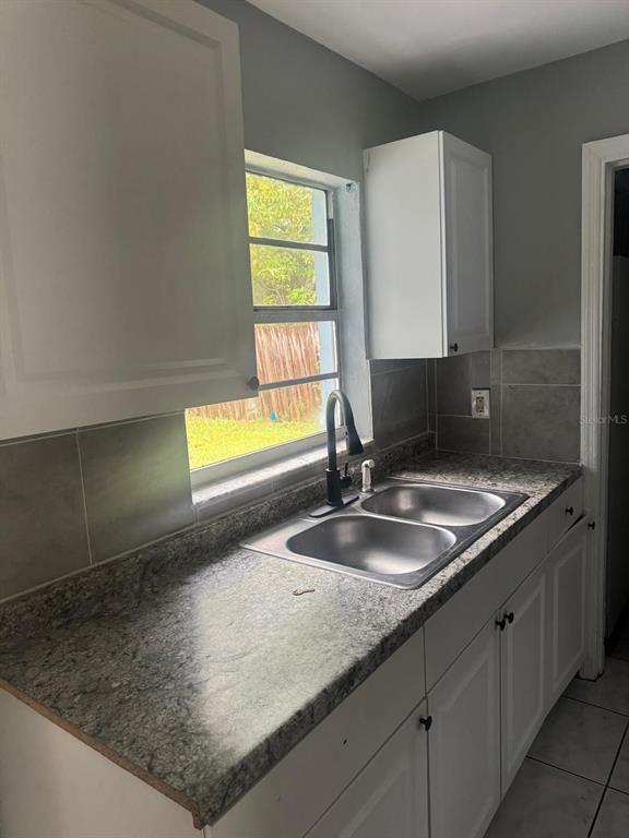 Foto del edificio - 5116 Lanette St