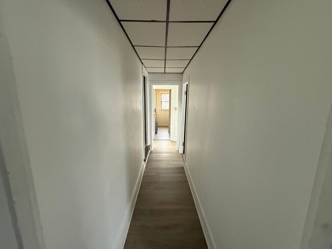 Building Photo - 2408 7th Ave