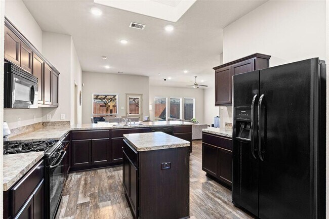 Building Photo - 5214 Rosehill Ridge Ct