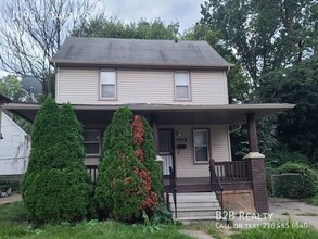 Building Photo - 1098 E 146th St