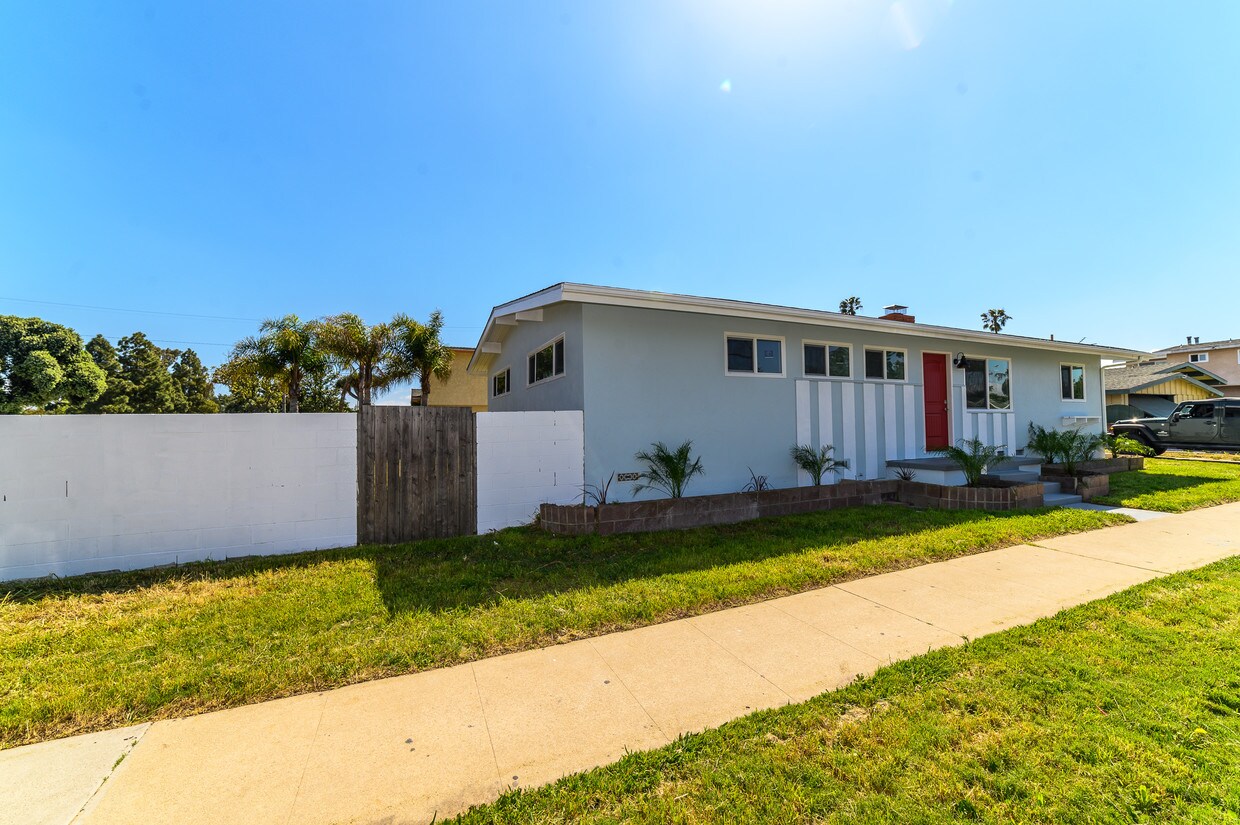1700 W 242nd Pl, Lomita, CA 90717 House for Rent in Lomita, CA
