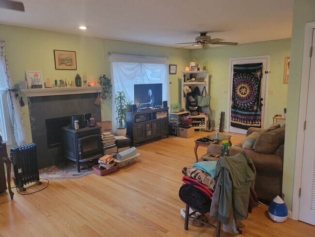 Foto del edificio - 4298 Bald Creek Rd