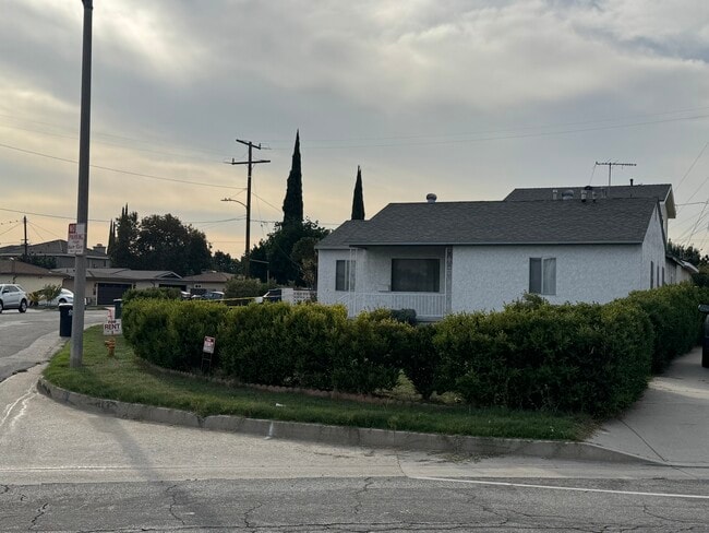 Foto del edificio - 8955 Hershey St