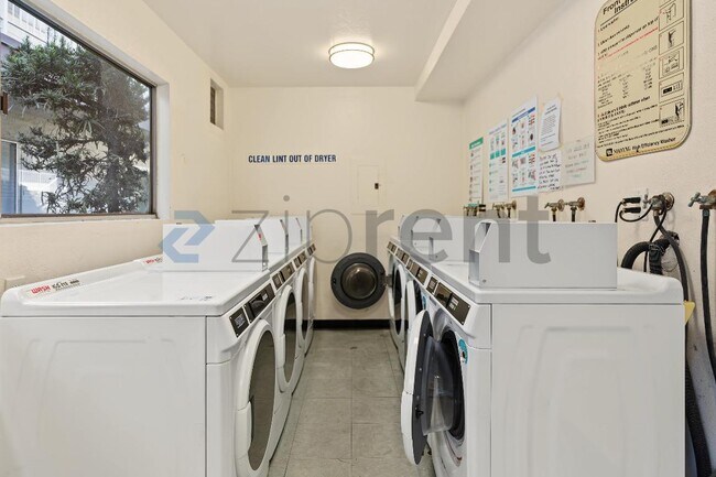 Foto del edificio - Unit 3