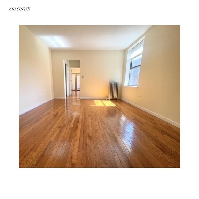 Foto del edificio - 585 Isham St