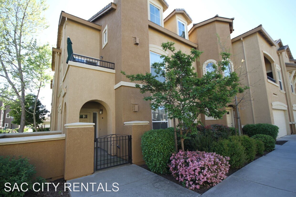 Foto principal - 2 br, 2 bath House - 5505 Mezereon Lane