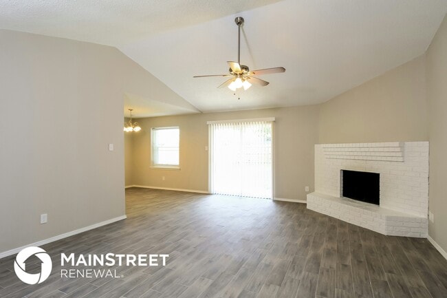 Foto del edificio - 6637 N Park Dr