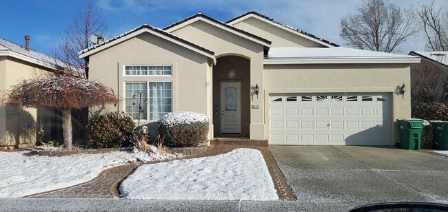 Foto del edificio - 3024 Oxbow Dr