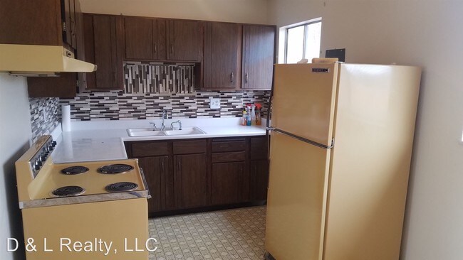 Building Photo - 4 br, 2 bath House - 4504 Barkman Circle