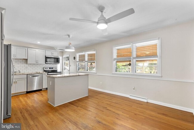 Foto del edificio - 55 Fremont Rd