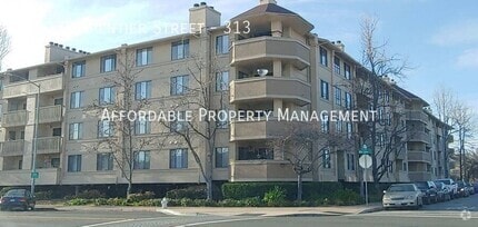 Building Photo - 1400 Carpentier St