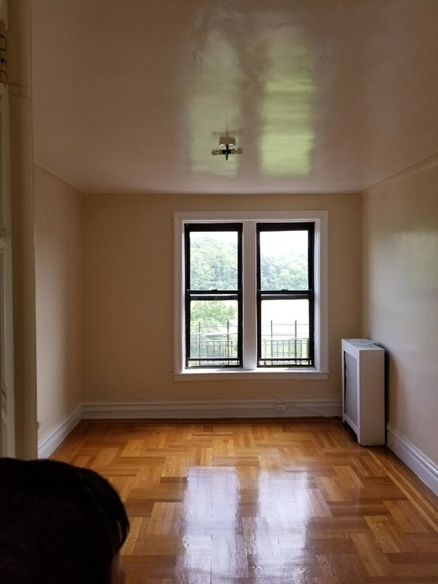 Pictures are from similar apartment - 32 Point St