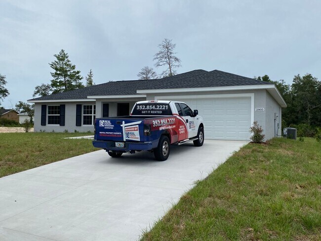 Foto del edificio - Desirable SW Ocala Neighborhood 4/2/2 *WON'T LAST*