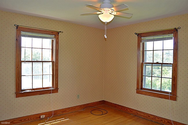 Building Photo - 3 br, 1 bath House - 8074 Russellville Rd
