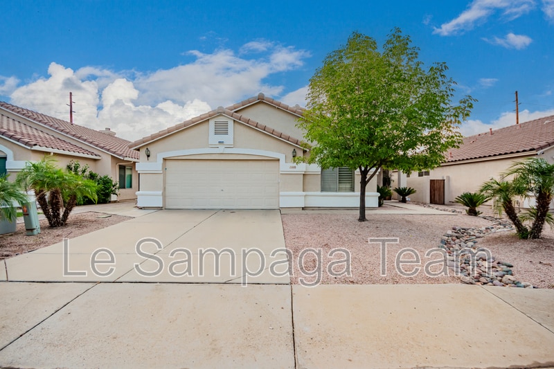 Foto principal - 1448 N Saddle St