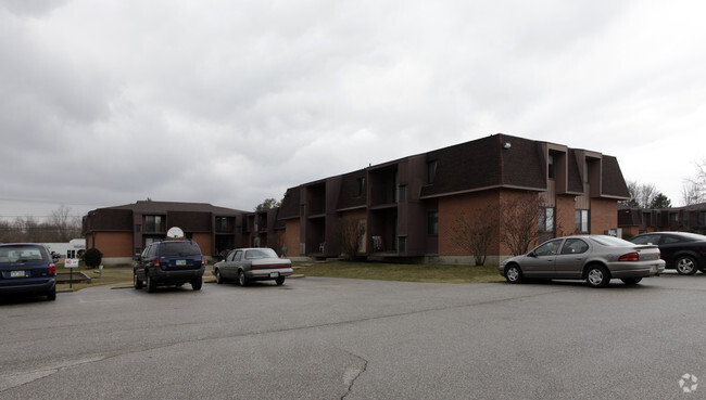 Building Photo - Hyde Park West Apartments