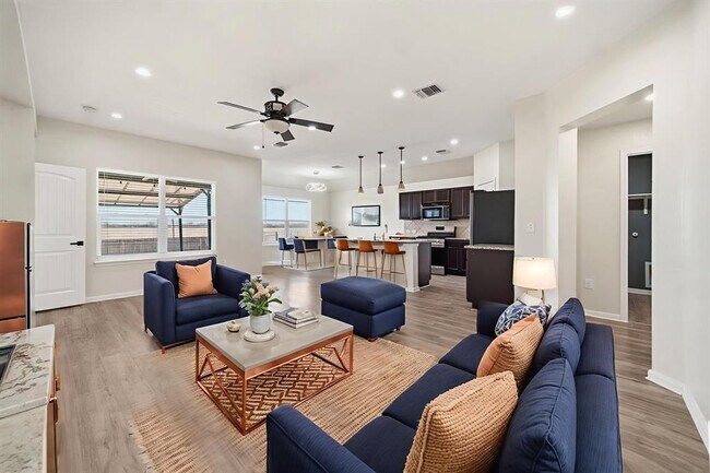 Building Photo - 197 Voss