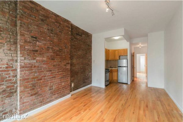 Primary Photo - 828 9th Ave