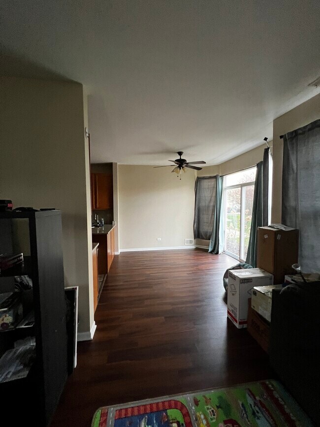 Building Photo - 5011 Montauk Dr