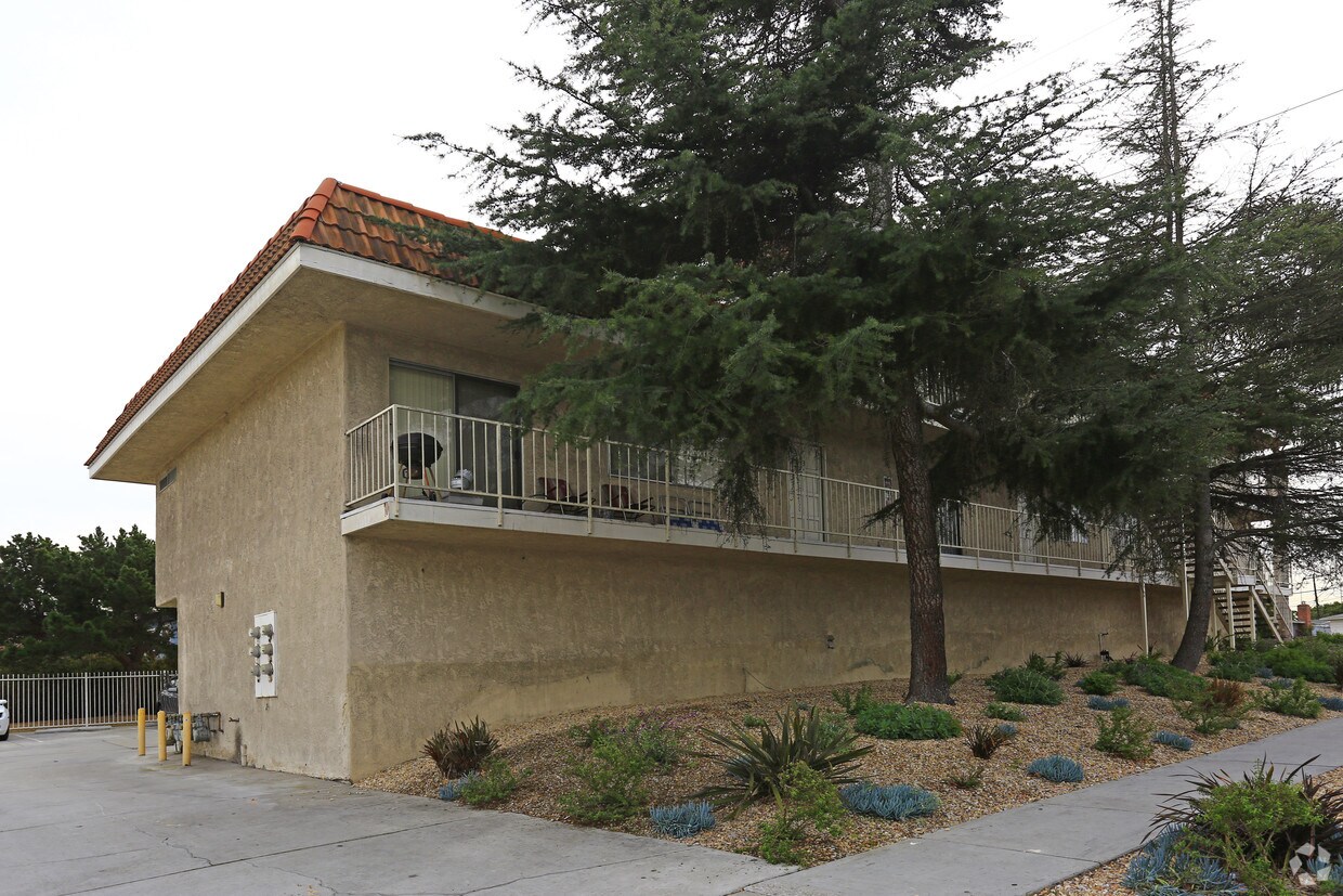 Building Photo - 3769-3775 Artesia Blvd