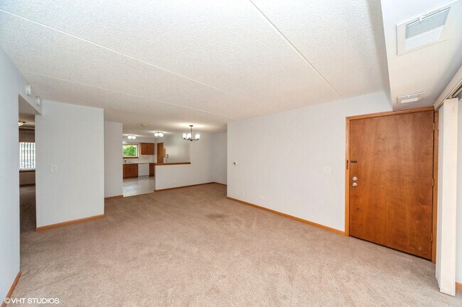 Foto del edificio - 8710 W Evelyn Ln