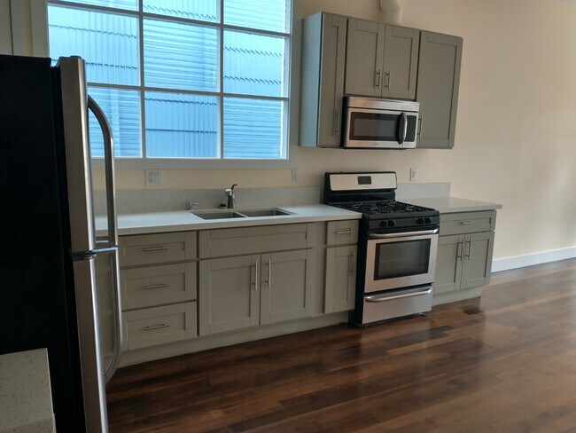 Foto del edificio - 3823 Opal St