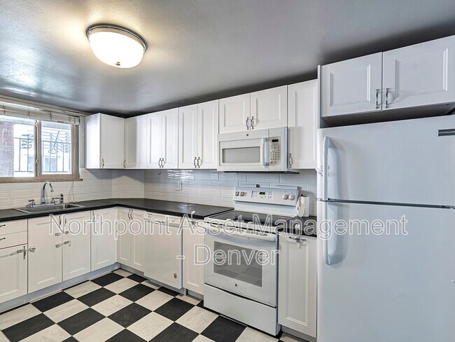 Foto del edificio - 1877 S Jackson St