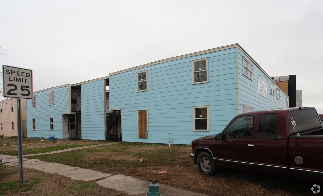 Building Photo - 6866 Cindy Pl