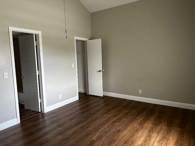 Building Photo - 10515 NW 37th St