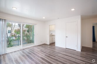 Interior Photo - 1634 Milvia