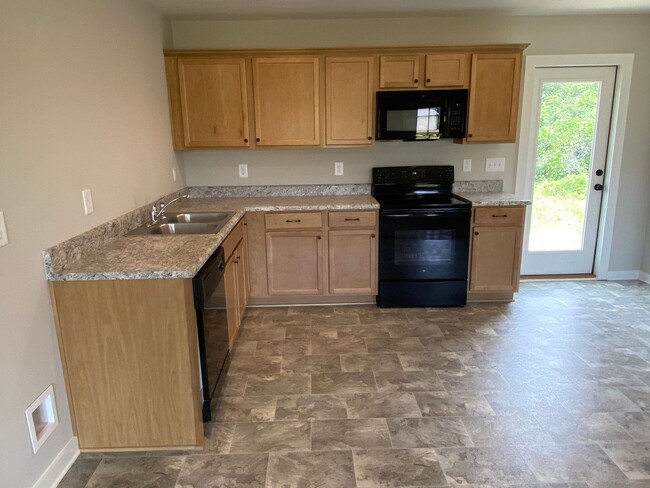 Building Photo - Terrific Home for Rent in Talladega, AL!!!...