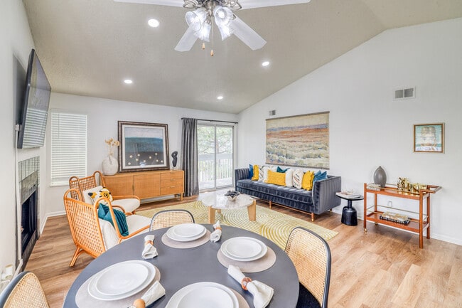 Building Photo - Deerfield at Indian Creek