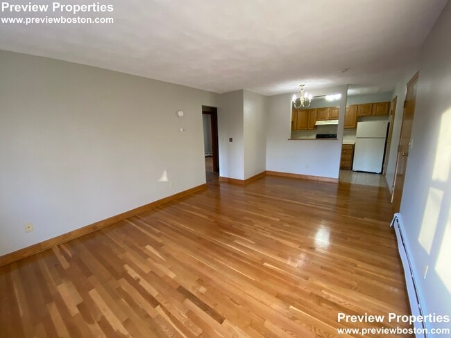 Building Photo - 288 Grove St