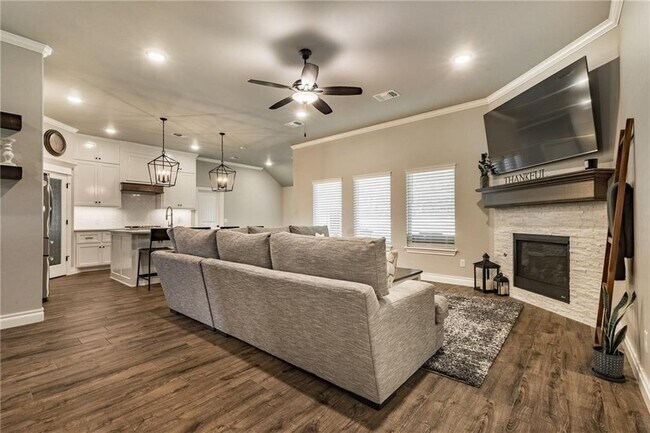 Foto del edificio - 2816 Oak Hill Ave