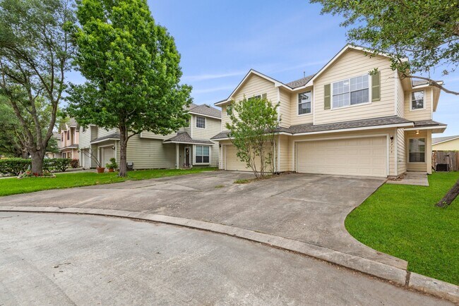 Foto del edificio - 8710 Thistlemoor Ln
