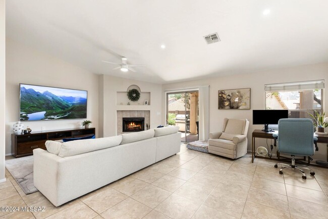 Photo - Oro Valley Stunner House