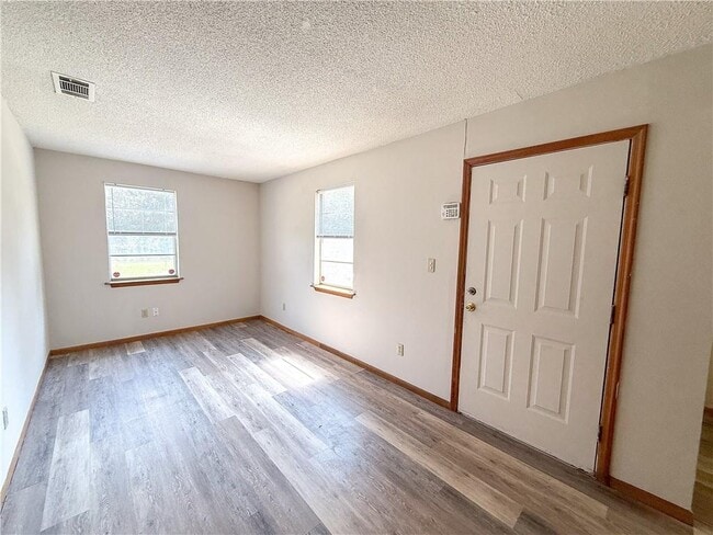 Foto del edificio - 736 Reynolds Ave