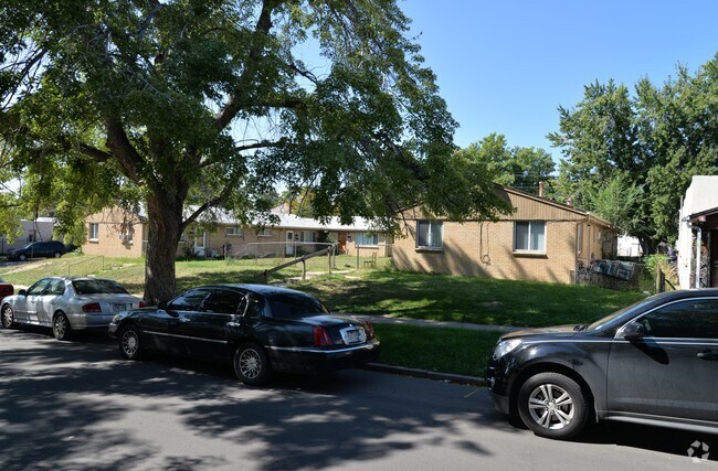 Building Photo - 3601-3619 Lipan St