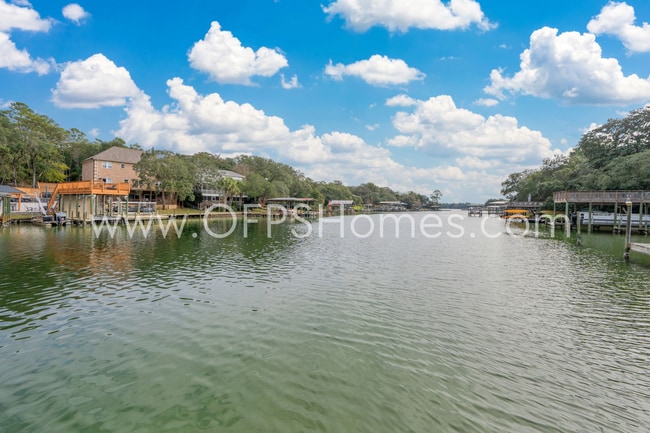Building Photo - Bayou-Front Home w/ Dock