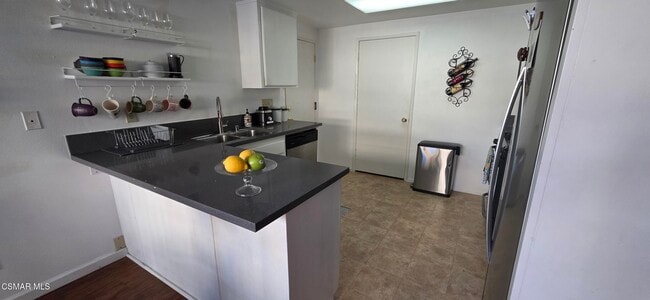 Foto del edificio - 1792 E Avenida De Las Flores