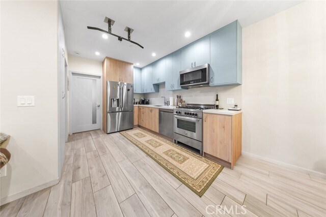 Foto del edificio - 18748 Collins St