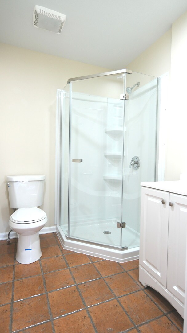 Building Photo - 321 W 24th St