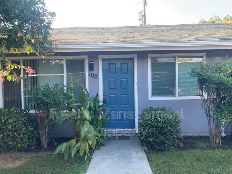 Primary Photo - 2318 N Angus Ave