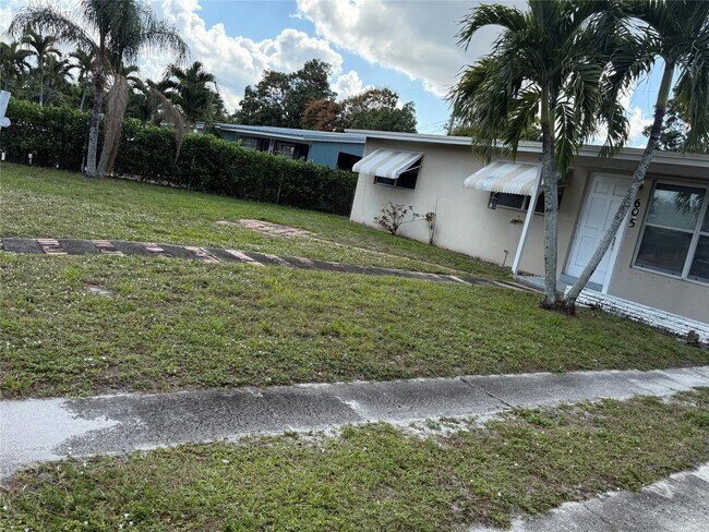 Foto del edificio - 605 SW 22nd Ave
