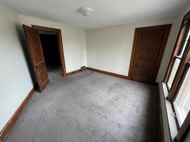 Foto del edificio - 552 Freeman St NW