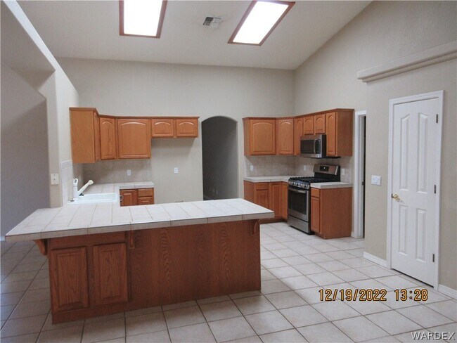 Foto del edificio - 2627 Broken Arrow St