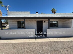 Building Photo - 2511 N Geronimo Ave