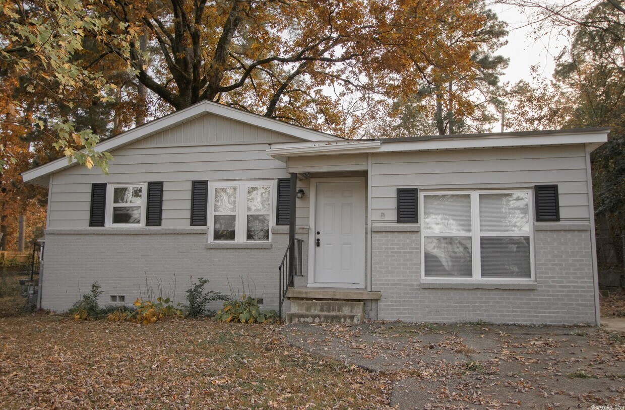 Primary Photo - 6610 E Wakefield Dr